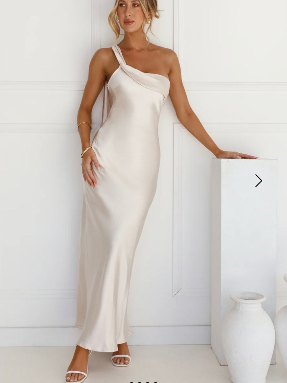 NWT Selfie Leslie One Shoulder Dress